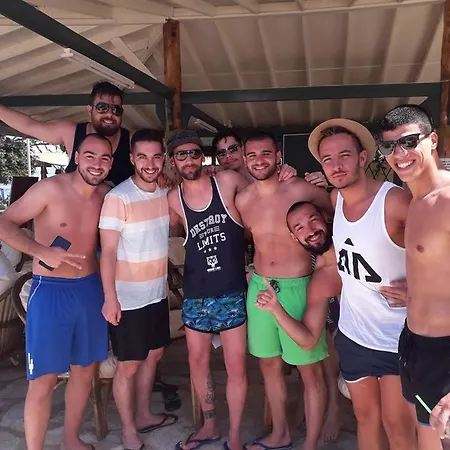 Akti Panela מלון